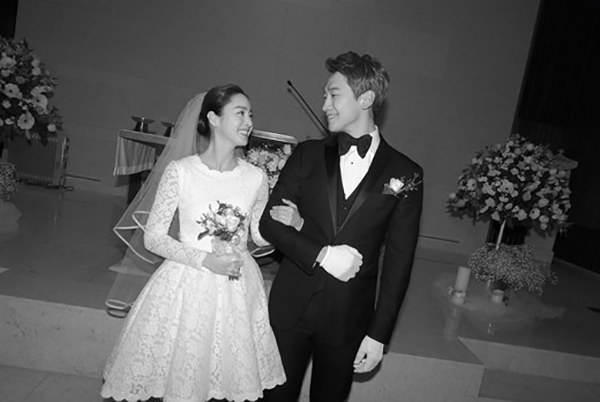 Váy cưới phi trơn đơn giản Hàn quốc  Cô dâu đám cưới Cô dâu công chúa Cô  dâu